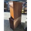 Image 5 : VINTAGE GLASS DOOR DISPLAY CABINET WITH 2 DOORS