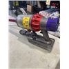 Image 6 : DYSON CYCLONE V10 MOTORHEAD WITH CHARGER. AS FOUND