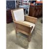 Image 2 : VINTAGE ARM CHAIR