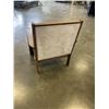 Image 4 : VINTAGE ARM CHAIR