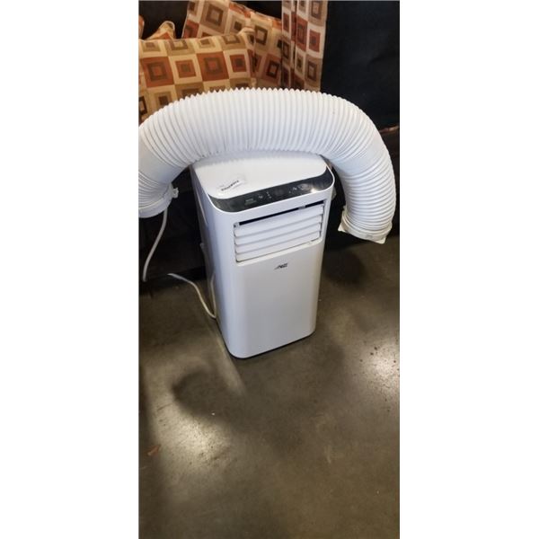 ARCTIC KING 8000 BTU AIR CONDITIONER