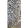 Image 2 : GREY AREA CARPET - APPROX 5x7