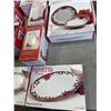 Image 5 : LARGE COLLECTION OF NEW POINSETTIA CHRISTMAS DINNERWARE