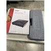 Image 1 : MASTERCHEF SINGLE BURNER INDUCTION COOKTOP AND CASED BBQ TOOLS