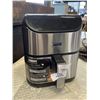 Image 1 : AS NEW BELLAPRO 5.7L  AIR FRYER - TESTED WORKING, RETAIL $219
