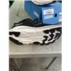 Image 3 : NEW WOMENS HOKA SIZE 9 RUNNING SHOES