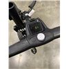 Image 4 : MGI ZIP X2 ELECTRIC GOLF CART WORKING WITH BATTERY AND CHARGER RETAIL $1300