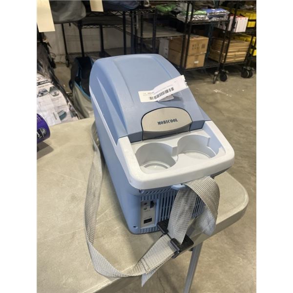 MOBICOOL THERMOELECTRIC TRAVEL COOL/WARM BOX  MODEL T08