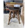 Image 1 : ANITQUE BALL + CLAW OAK PIANO STOOL