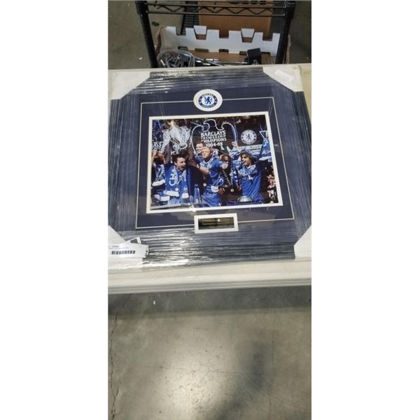 FRAMED CHELSEY FOOTBALL CHAMPIONSHIP PHOTO