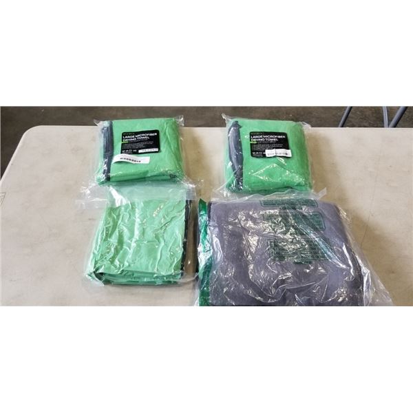 LOT OF 4 NEW MICROFIBRE HAND TOWELS