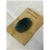 Image 2 : 157ct NATURAL GREEN EMERALD