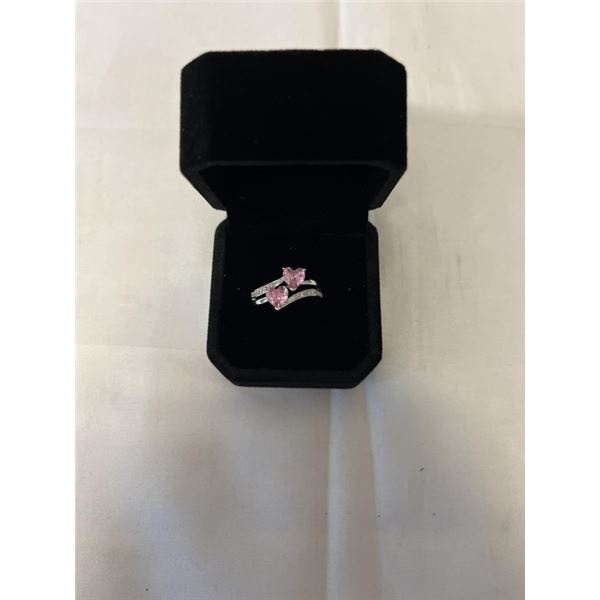 NEW PLATINUM PLATED 1.0CT HEART CUT PINK SIMULATED DIAMOND (CZ) CHANEL RING, SIZE 7