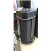 Image 2 : 2 OSCILLATING TABLE TOP FANS WITH ADJUSTABLE SPEED AND REMOTE CONTROLS