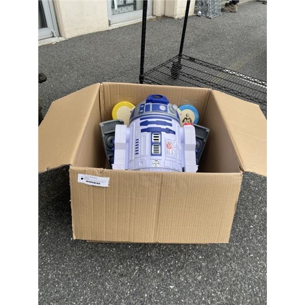 BEAT BOARD STAND ON KIDS GAME WITH R2D2 LIGHTS AND SOUND FIGURE AND DJ MIXER TOY