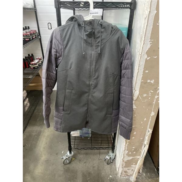 LADIES SIZE SMALL COLUMBIA JACKET