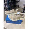 Image 2 : NEW HOKA SIZE 8.5 RUNNING SHOES