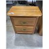Image 2 : OAK 5 DRAWER AND 2 DOOR DRESSER W/ MATCHING NIGHT STAND