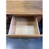 Image 5 : OAK 5 DRAWER AND 2 DOOR DRESSER W/ MATCHING NIGHT STAND