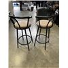 Image 3 : PAIR OF SWIVEL BARSTOOLS