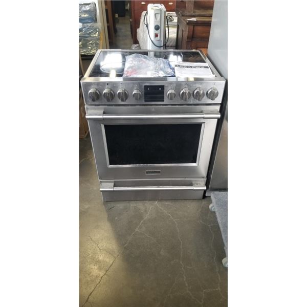 FRIGIDAIRE PROFESSIONAL STAINLESS 30 INCH STOVE, WITH MANUAL AND PROBE, IN GOOD WORKING ORDER