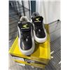 Image 3 : 2 NEW PAIRS OF EASTON DIAMOND LO WFII BLACK SIZE 8 WOMENS / 7 MENS BASEBALL CLEATS
