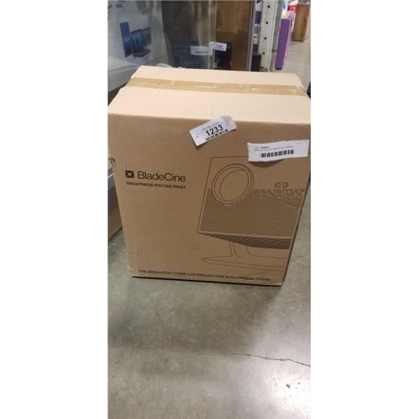 NEW BLADECINE SMART LCD GIMBAL PROJECTOR MODLE # CUBE 600