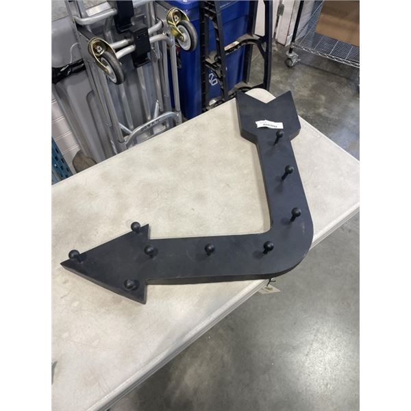 UNIQUE ARROW COAT RACK