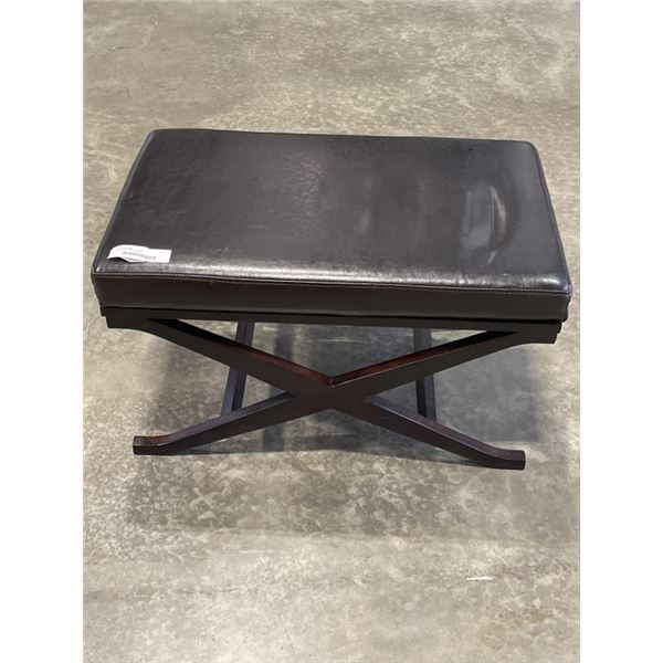 LEATHER VANITY BENCH