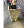 Image 2 : TREE BARK PLANTER POT