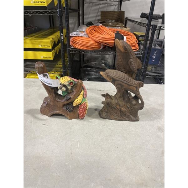 2 PIECE OF WOODEN FOLK ART