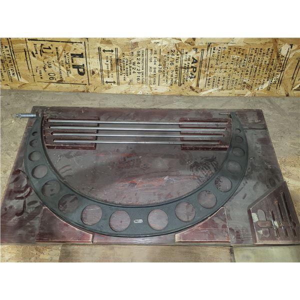 Starrett No.224 Micrometer 20" to 24"