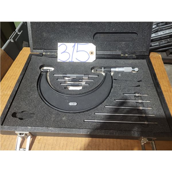 Moore & Wright No.1044 Micrometer 0" to 6"