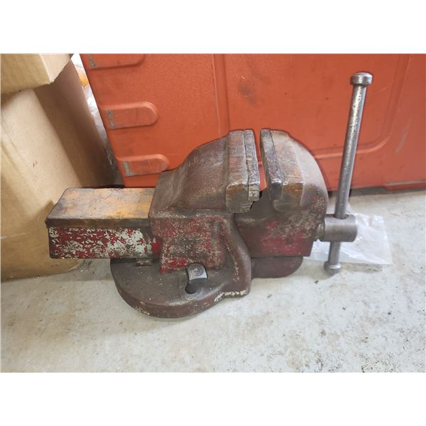 HENRI No.50 Bench Vise