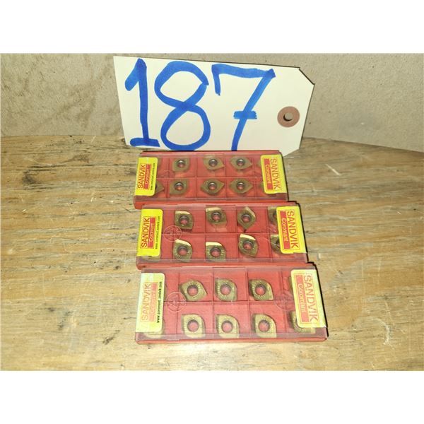 Lot(30) of New Inserts SANDVIK R331-1A Grade 1025