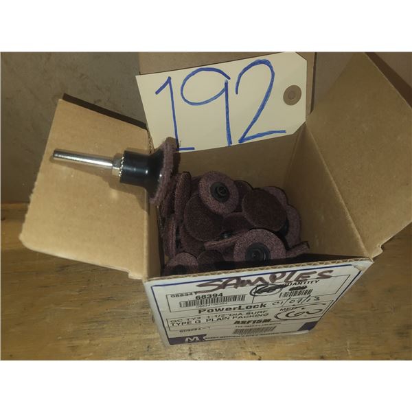 Box(60) of MERIT Quick Change Scotch-Brite Disc 1"1/2 with Mandrel