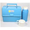Image 3 : VINTAGE SMURFS THERMOS LUNCH BOX WITH FLIP N SIP