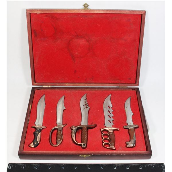 WOODEN BOX OF NOVELTY SWORDS