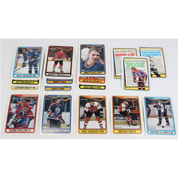 BUNDLE OF O-PEE-CHEE HOCKEY CARDS INCLUDING