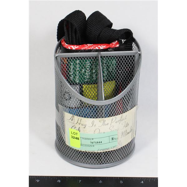 PEN ORGANIZER AND REUSABLE SHOPPING BAG