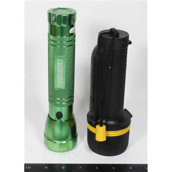 POWER FIST METAL AND PLASTIC FLASHLIGHT