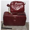 Image 1 : LIKE NEW VINTAGE HOLIDAY BAG AND SUITCASE