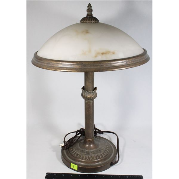 METAL LAMP, APPROX 19" TALL