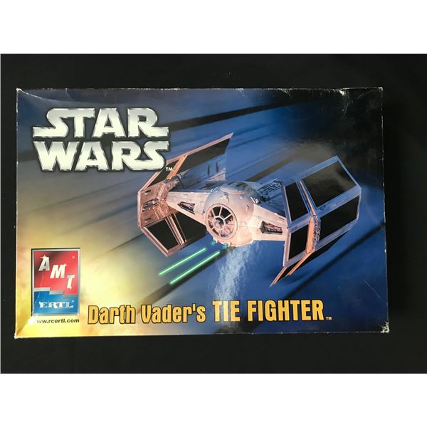 AMT STAR WARS DARTH VADER'S TIE FIGHTER MODEL KIT IN ORIGINAL BOX