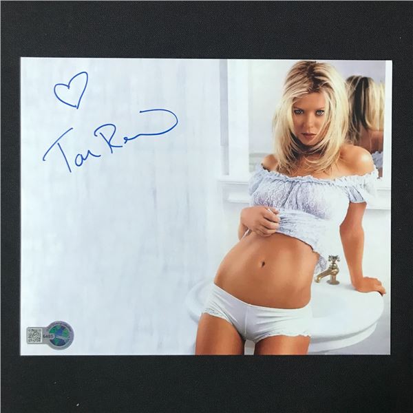 TARA REID SIGNED 8X10 - WWOC COA