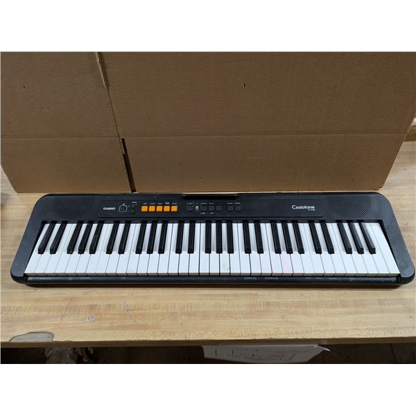 Casio Casiotone CT-5100 Keyboard (Not Tested/No Cord, Needs Batteries)
