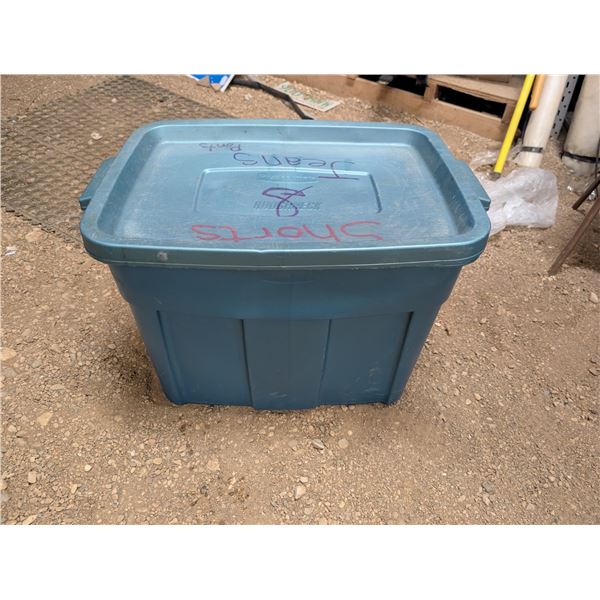 Rubber Maid Storage Tub