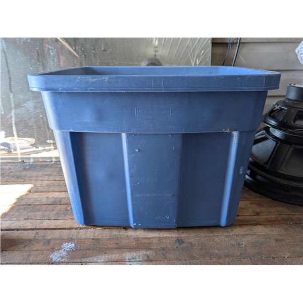 Roughneck Rubbermaid Storage Tub
