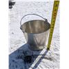 Image 2 : Galvanized Pail