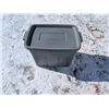 Image 1 : Rubbermaid Roughneck Storage Tub